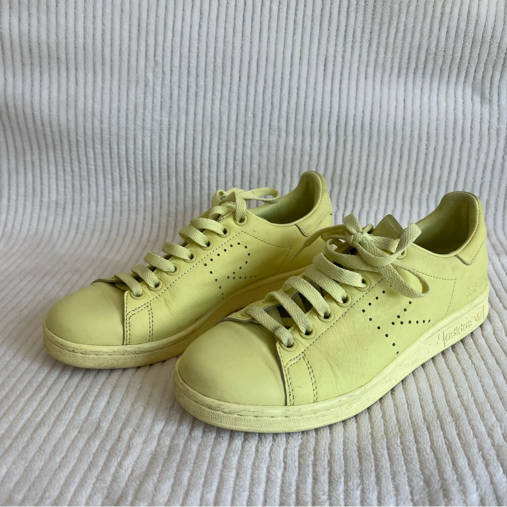Raf Simons yellow shoe - Adidas